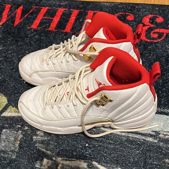 Jordan Retro 12 - Picture 2 of 4